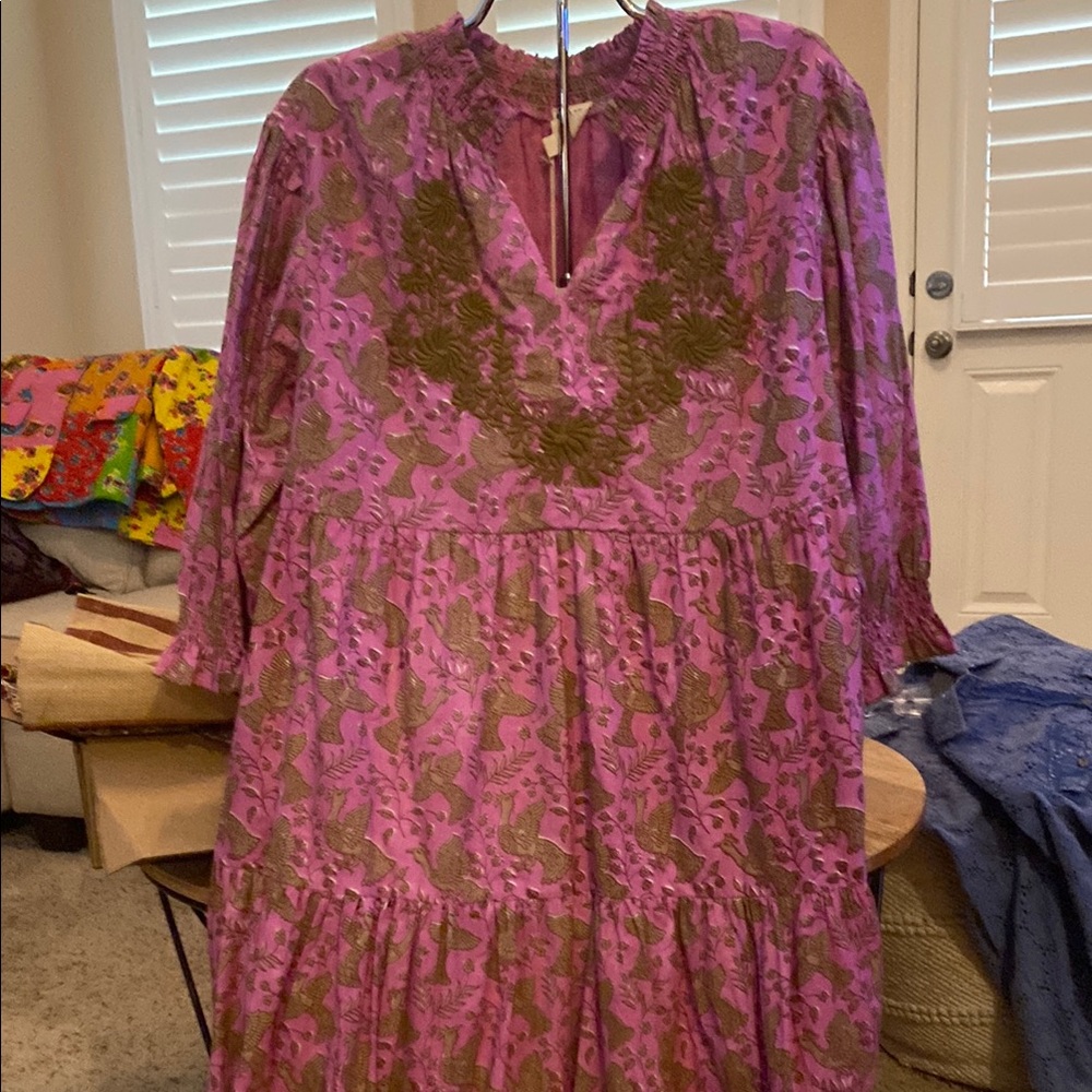 Ivy Jane Tiered dress with 3/4 Sleeves V neckline. Tiered dressNXT. X-Large